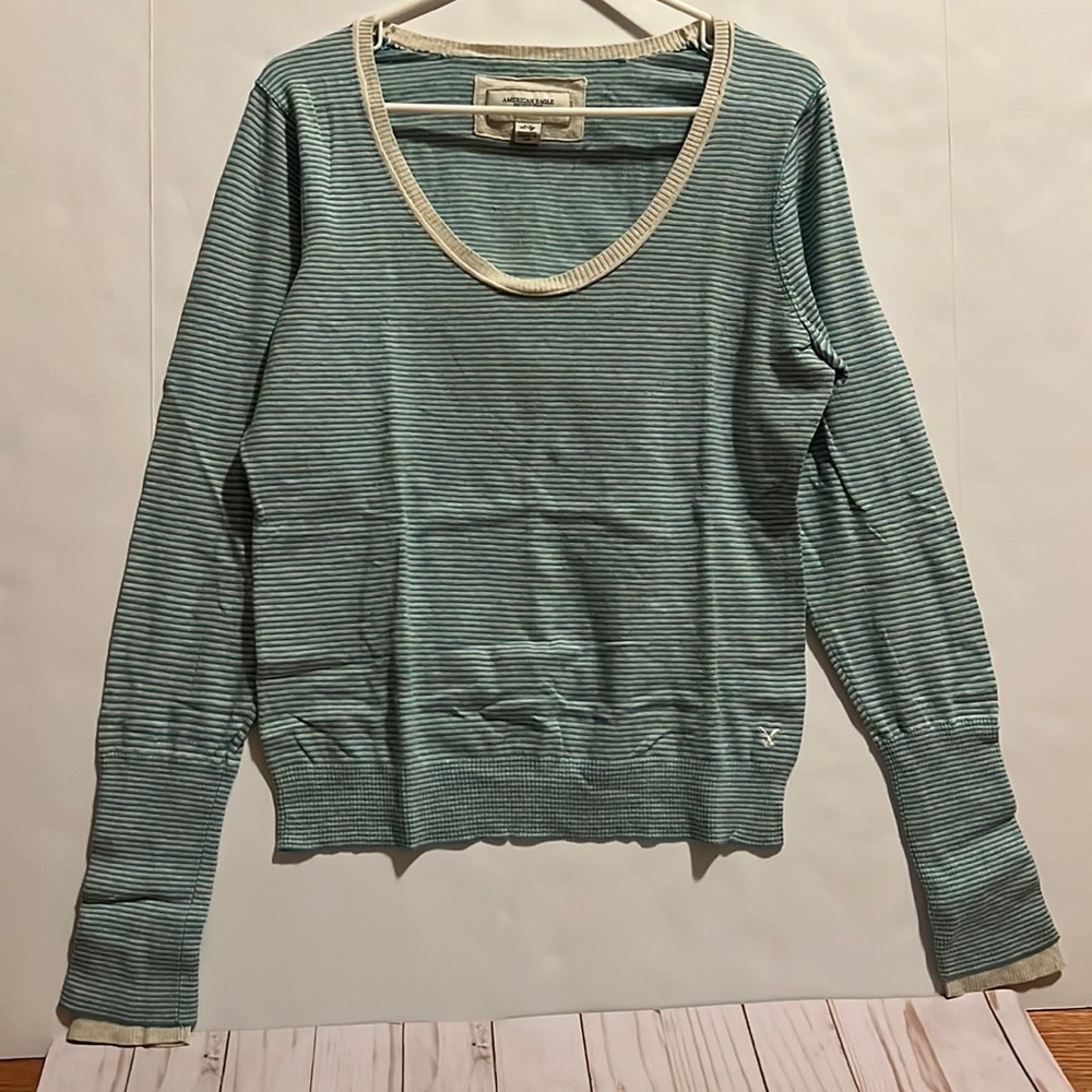 American Eagle blue cream Striped  Sweater